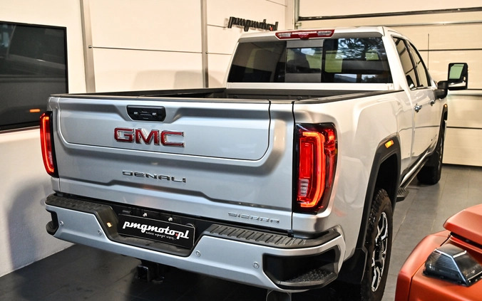 GMC Sierra cena 738000 przebieg: 10, rok produkcji 2022 z Nidzica małe 781